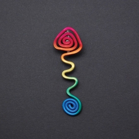 Swirl Pin 4