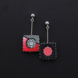 Fidget Reversible-Rotating Square Drop Earrings - Red