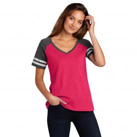 District DM476 Women\'s Game V-Neck Tee - Heathered Watermelon/Heathered Charcoal