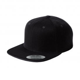 yupoong black snapback