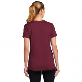 Nike CU7599 Ladies Legend Tee - Deep Maroon