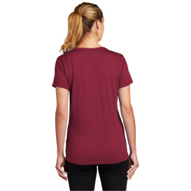 Nike DV7312 Ladies Team rLegend Tee - Team Maroon