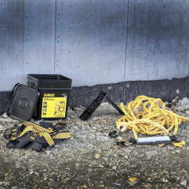 DEWALT DXFP120050 Rooftop Safety Kit - D1000 w/ Tongue Buckle