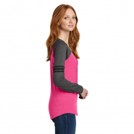 District DM477 Women\'s Game Long Sleeve V-Neck Tee - Heathered Dark Fuchsia/Heathered Charcoal/Black