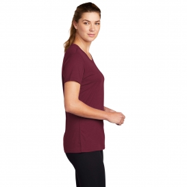 Nike CU7599 Ladies Legend Tee - Deep Maroon