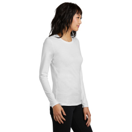 District DT110 Women\'s Perfect Blend CVC Long Sleeve Tee - White