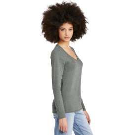 District DT135 Women\'s Perfect Tri Long Sleeve V-Neck Tee - Heathered Charcoal