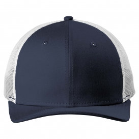 New Era NE207 Snapback Low Profile Trucker Cap - Deep Navy/White