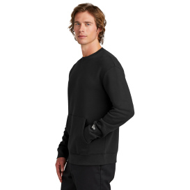 New Era NEA527 Heritage Fleece Pocket Crew - Black