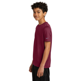 Nike NKDX8787 Youth Swoosh Sleeve rLegend Tee - Team Maroon