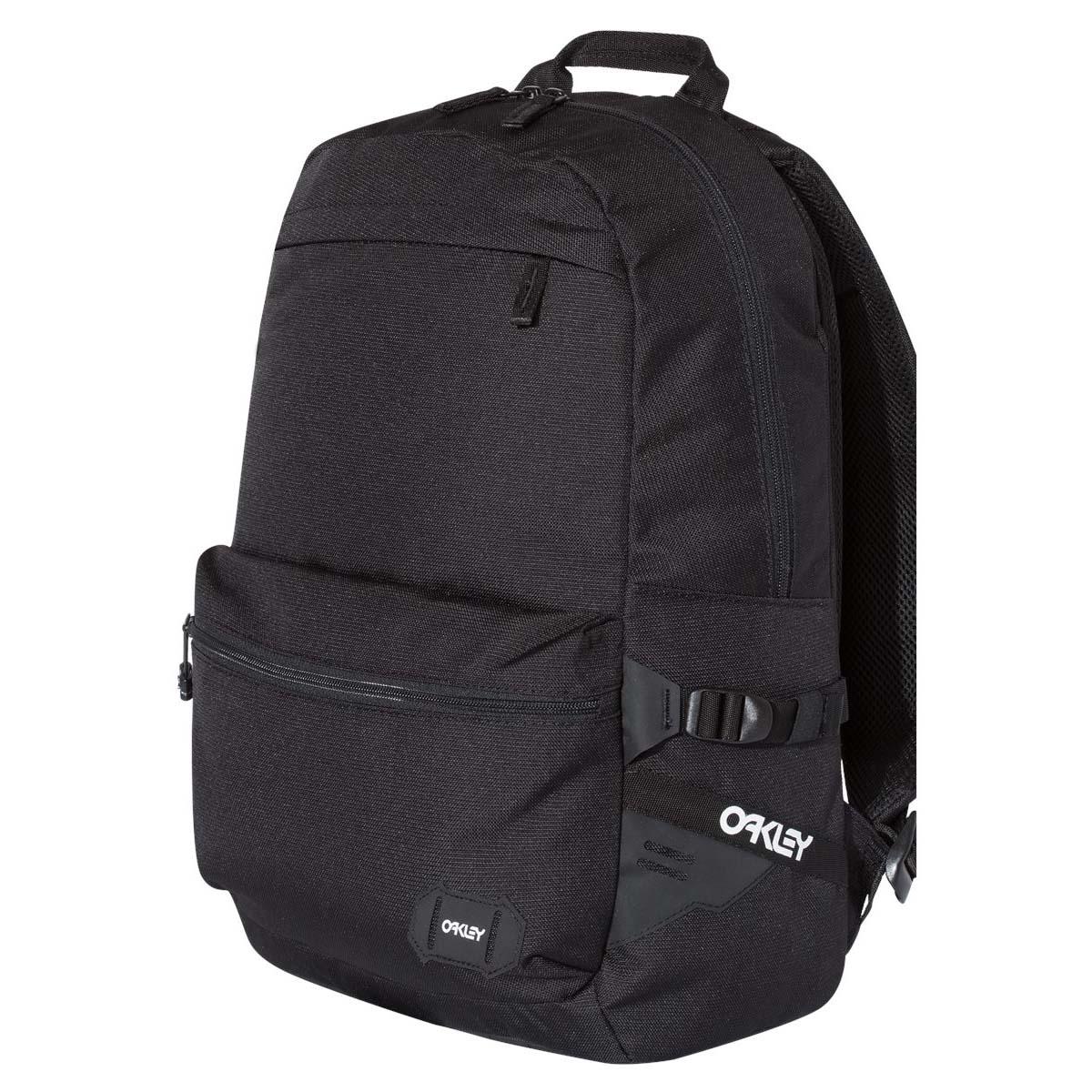 Oakley FOS900544 20L Street Backpack - Blackout | Full Source