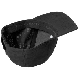 TravisMathew TM1MZ335 Front Icon Cap - Black
