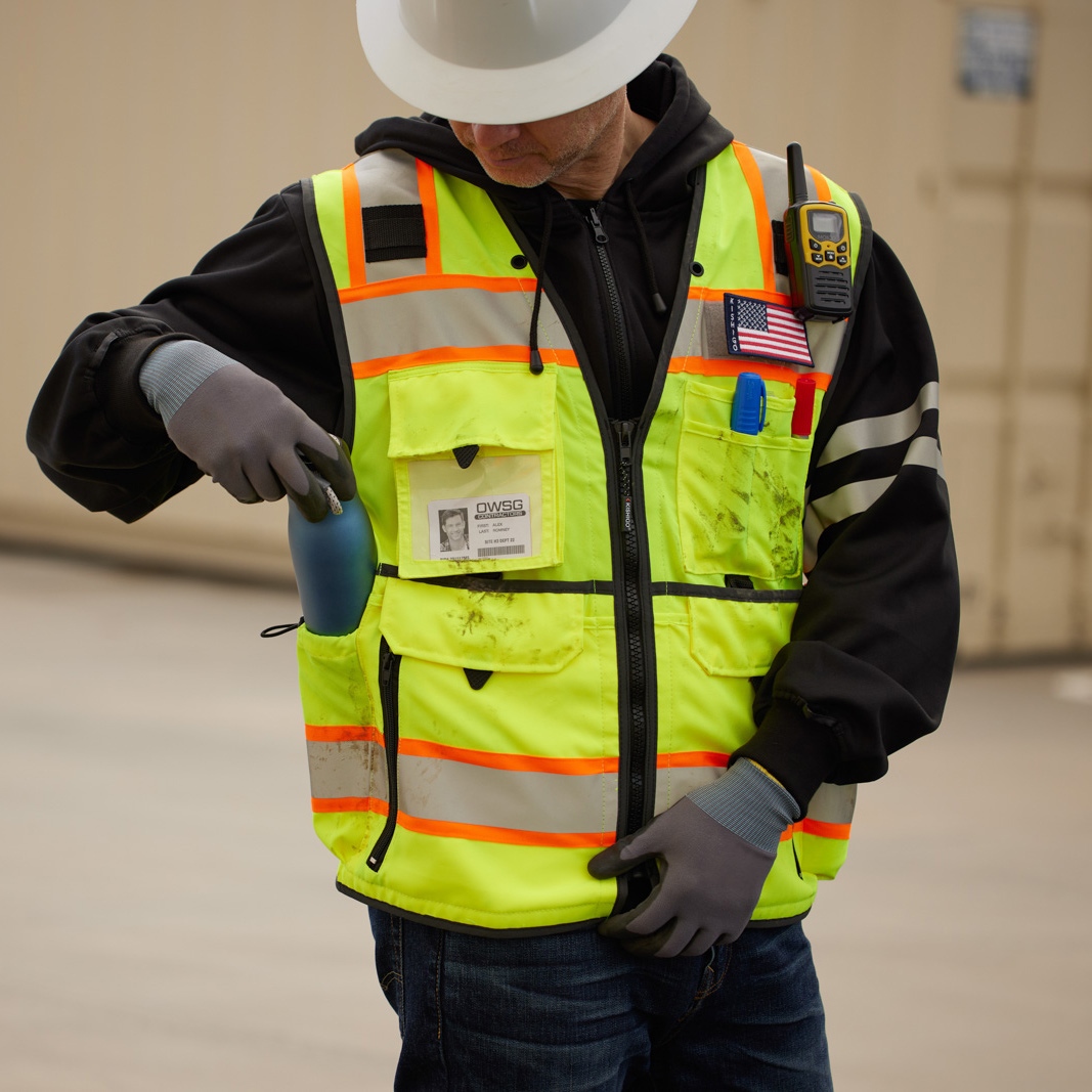Kishigo 1823 Ultimate Construction Surveyor Safety Vest Kishigo 1823 Ultimate Construction Surveyor Safety Vest
